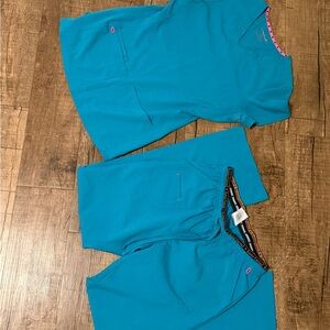 Women’s Teal Scrub Set